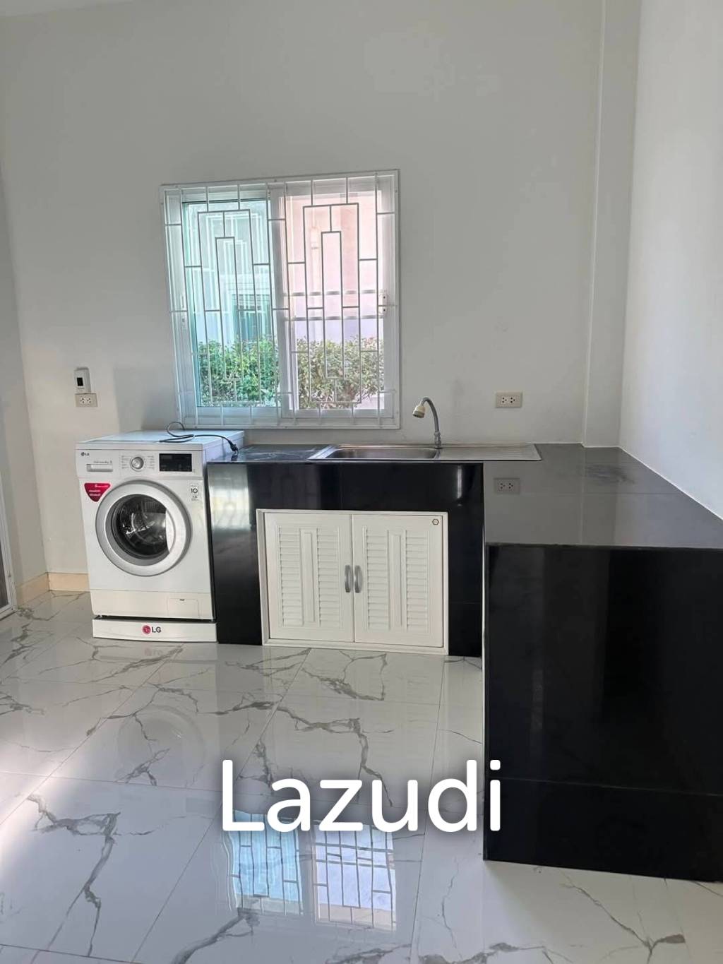 Modern 3 Bedroom House in Baan Yen Jai, Wang Phong