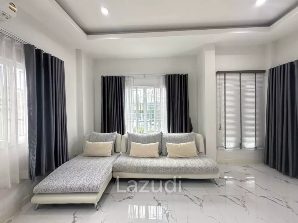 Modern 3 Bedroom House in Baan Yen Jai, Wang Phong