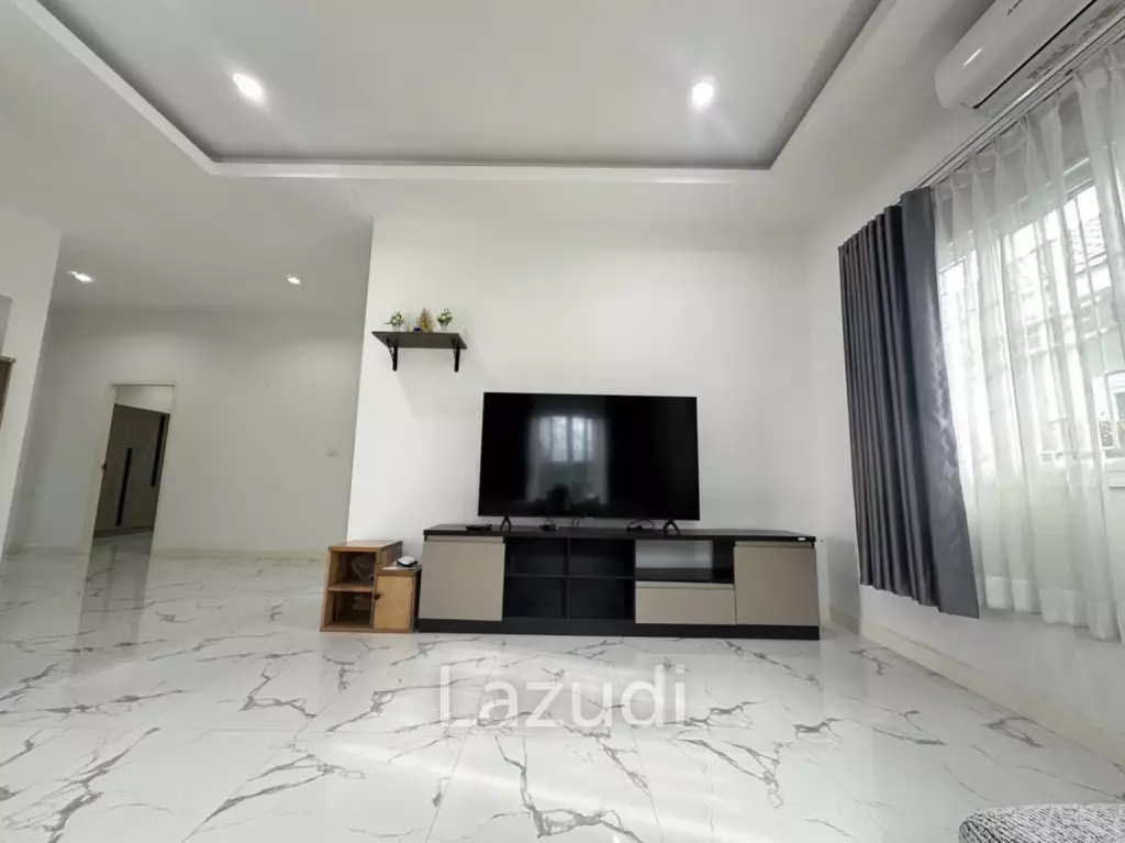 Modern 3 Bedroom House in Baan Yen Jai, Wang Phong