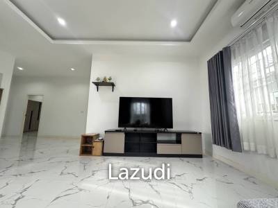 Modern 3 Bedroom House in Baan Yen Jai, Wang Phong