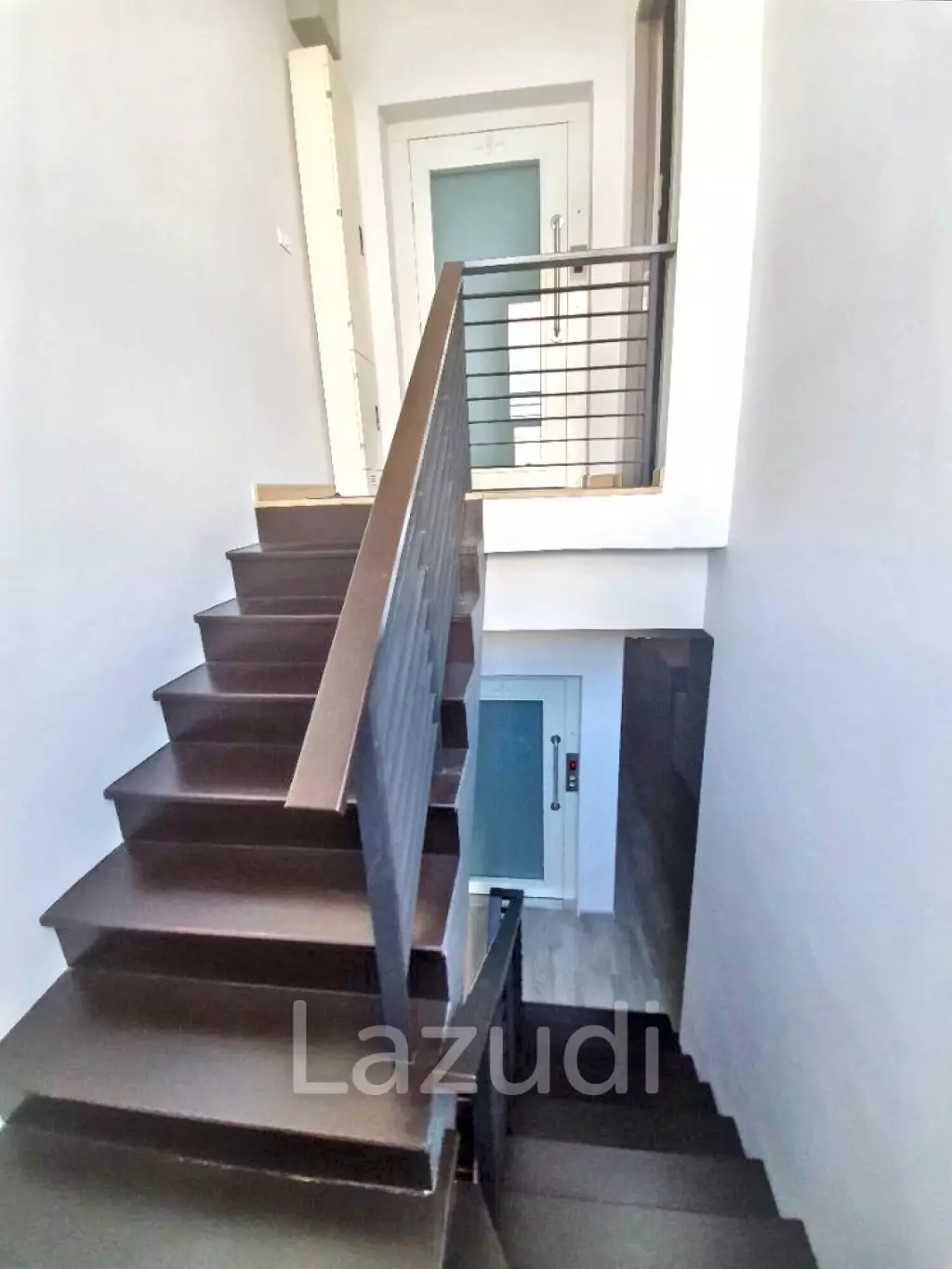 2 Bed 5 Bath 370 SQ.M Home office at The Pride 77