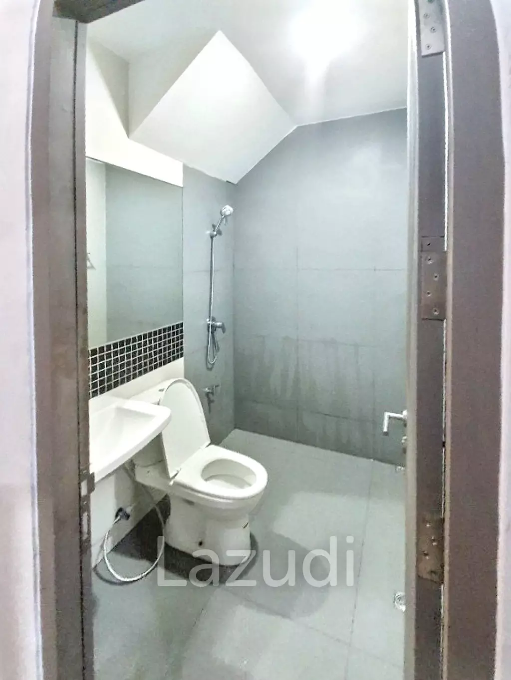 2 Bed 5 Bath 370 SQ.M Home office at The Pride 77