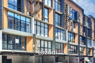 2 Bed 5 Bath 370 SQ.M Home office at The Pride 77