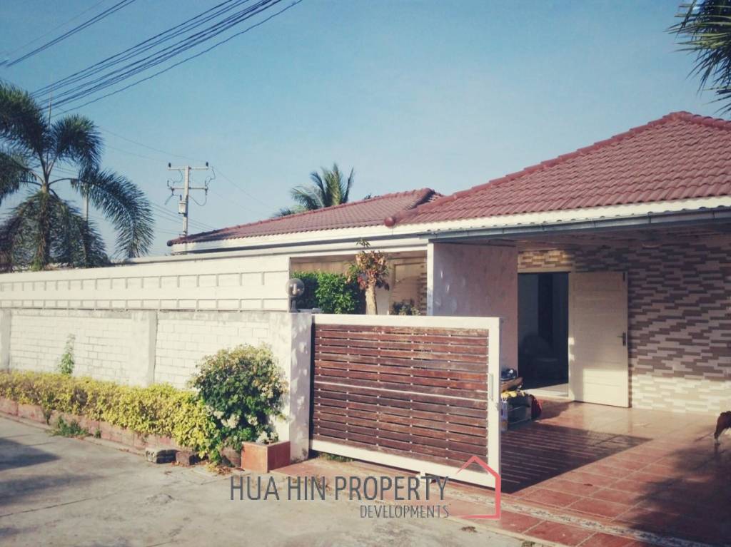 For Sale/Rent : Spacious Furnished 3 Bedroom Villa with Pool in Cha Am