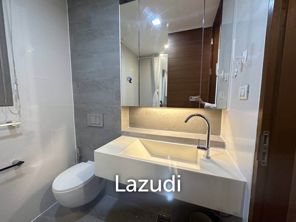 2 Bedroom 2 Bathroom Condo 70 SQ.M.at  Ashton Morph 38