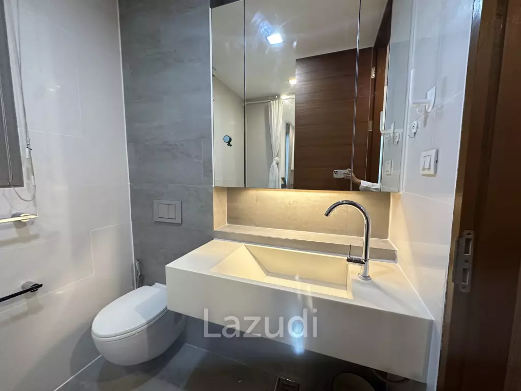2 Bedroom 2 Bathroom Condo 70 SQ.M.at  Ashton Morph 38
