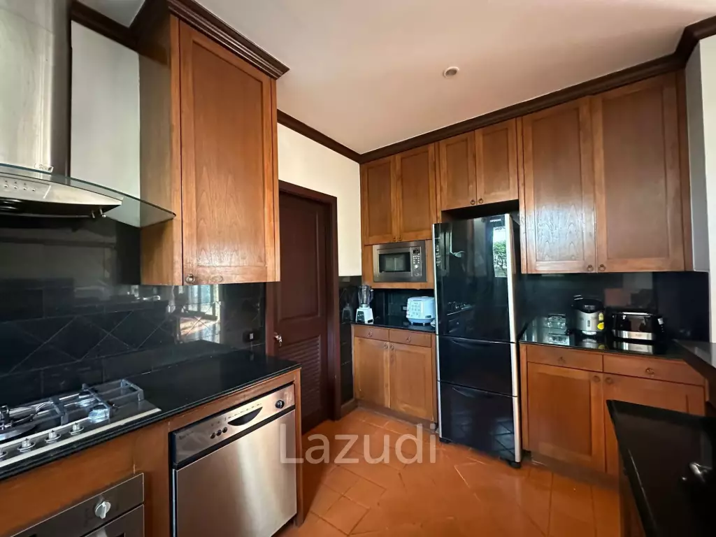 Spacious 4 Bedroom Sai Taan Villas For Sale