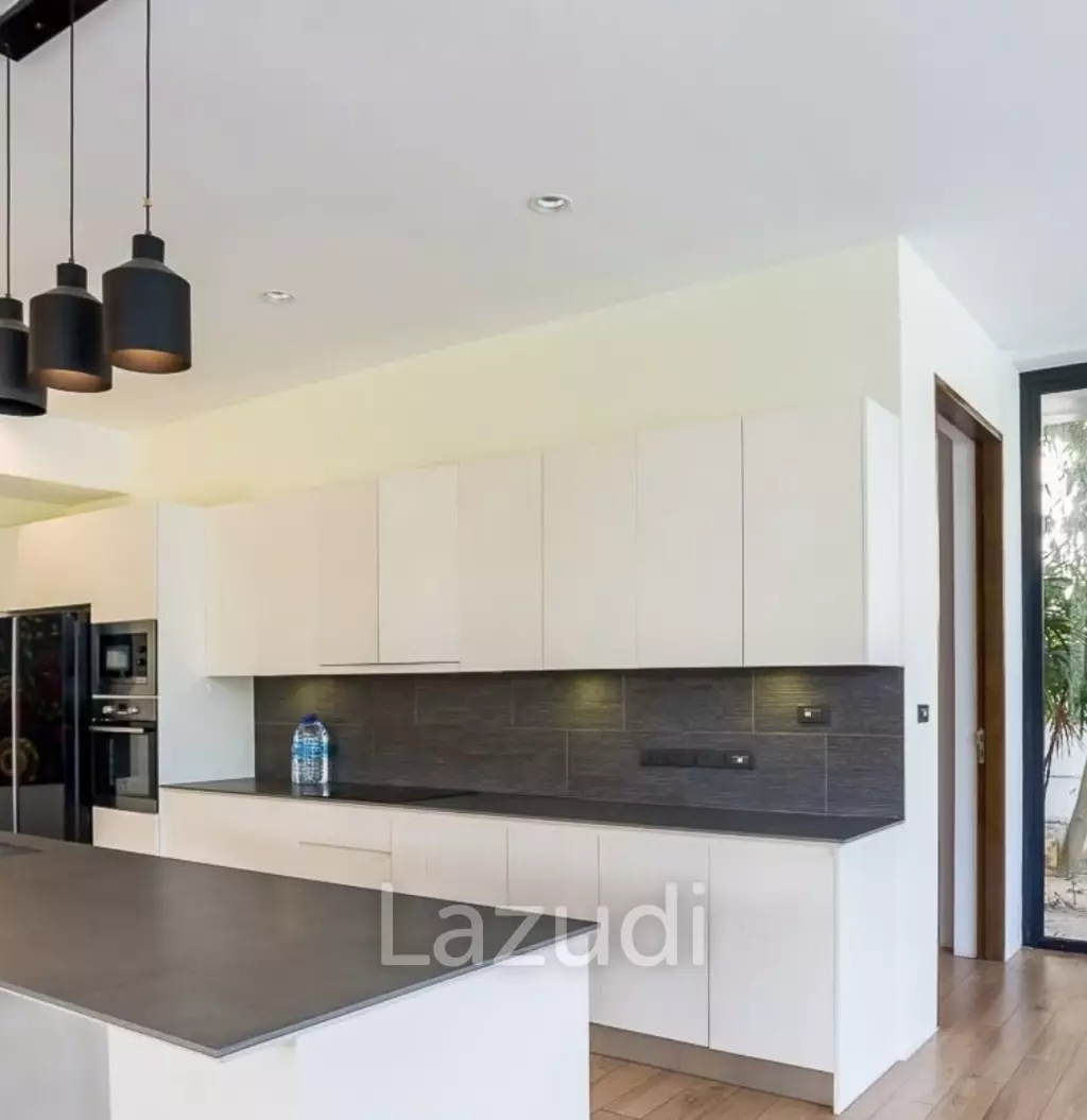 PALM HILL 2 STOREY VILLA  : 5 bed exceptional golf villa