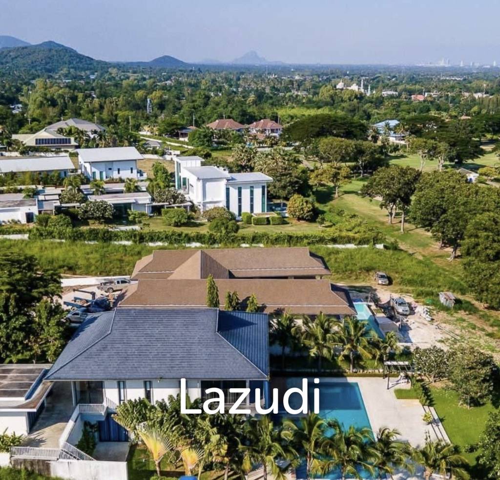 2,000 ตร.ม 5 เตียง 5 อาบน้ำ วิลล่า For ขาย