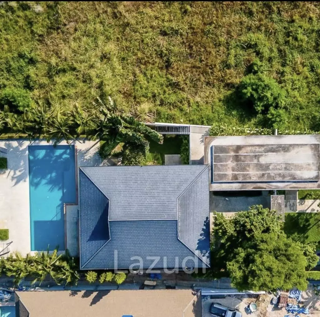 PALM HILL 2 STOREY VILLA  : 5 bed exceptional golf villa