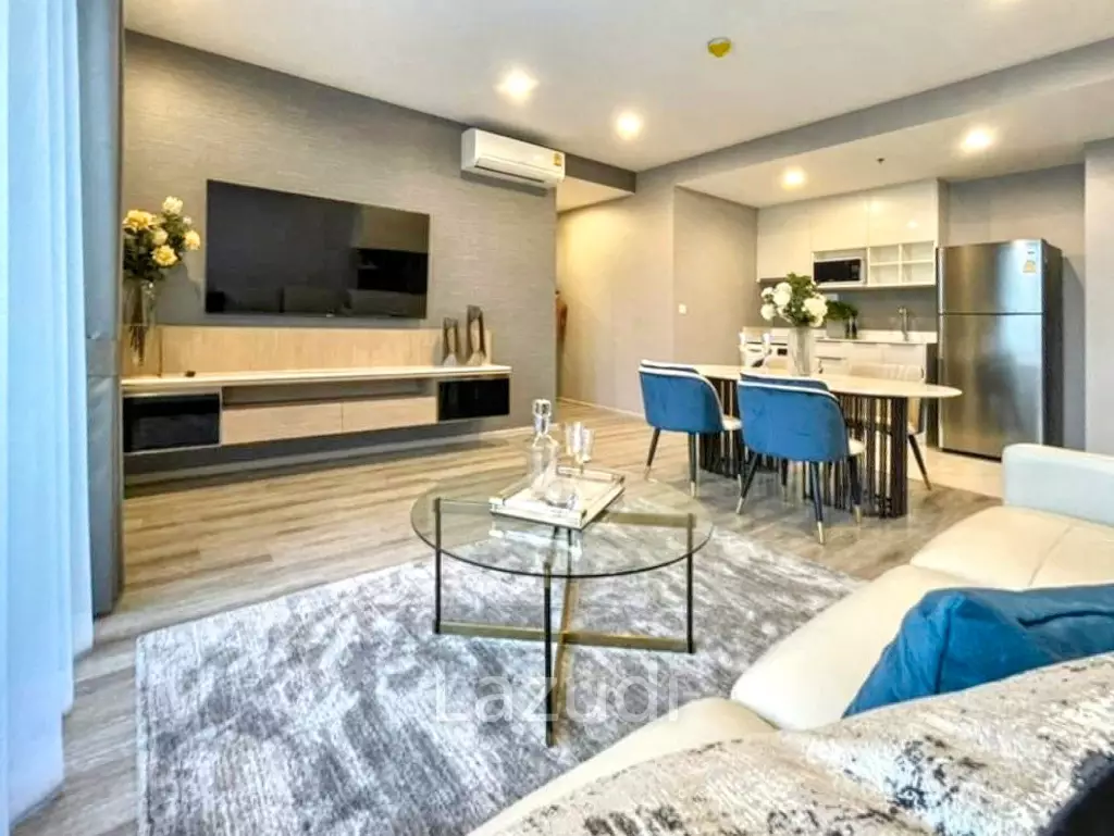 2 Bed 2 Bath 84 SQ.M IDEO Mobi Sukhumvit 66