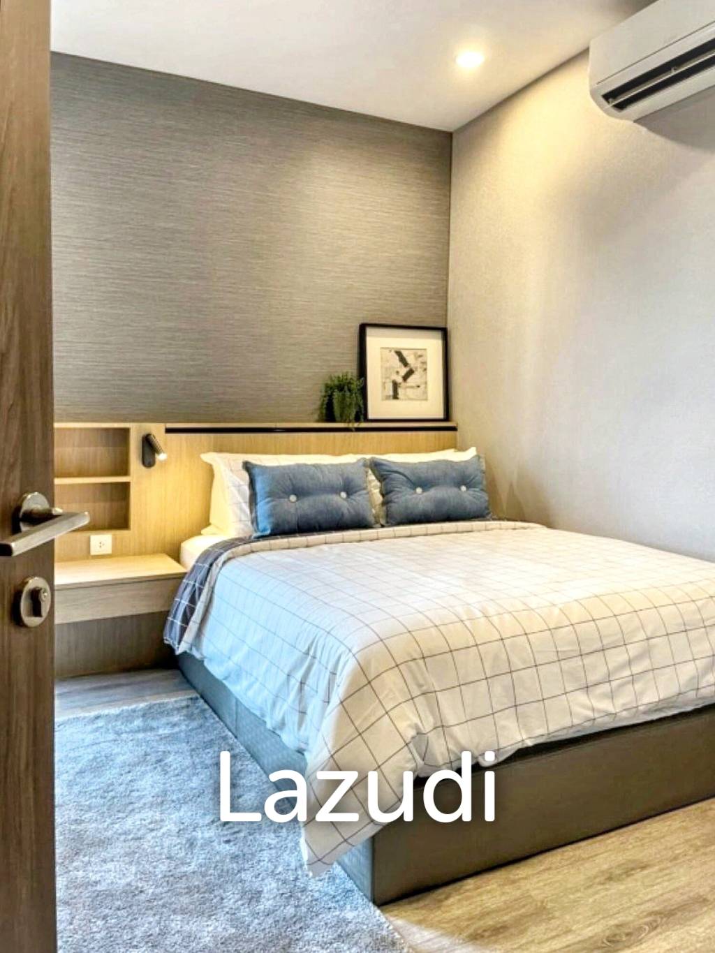 2 Bed 2 Bath 84 SQ.M IDEO Mobi Sukhumvit 66
