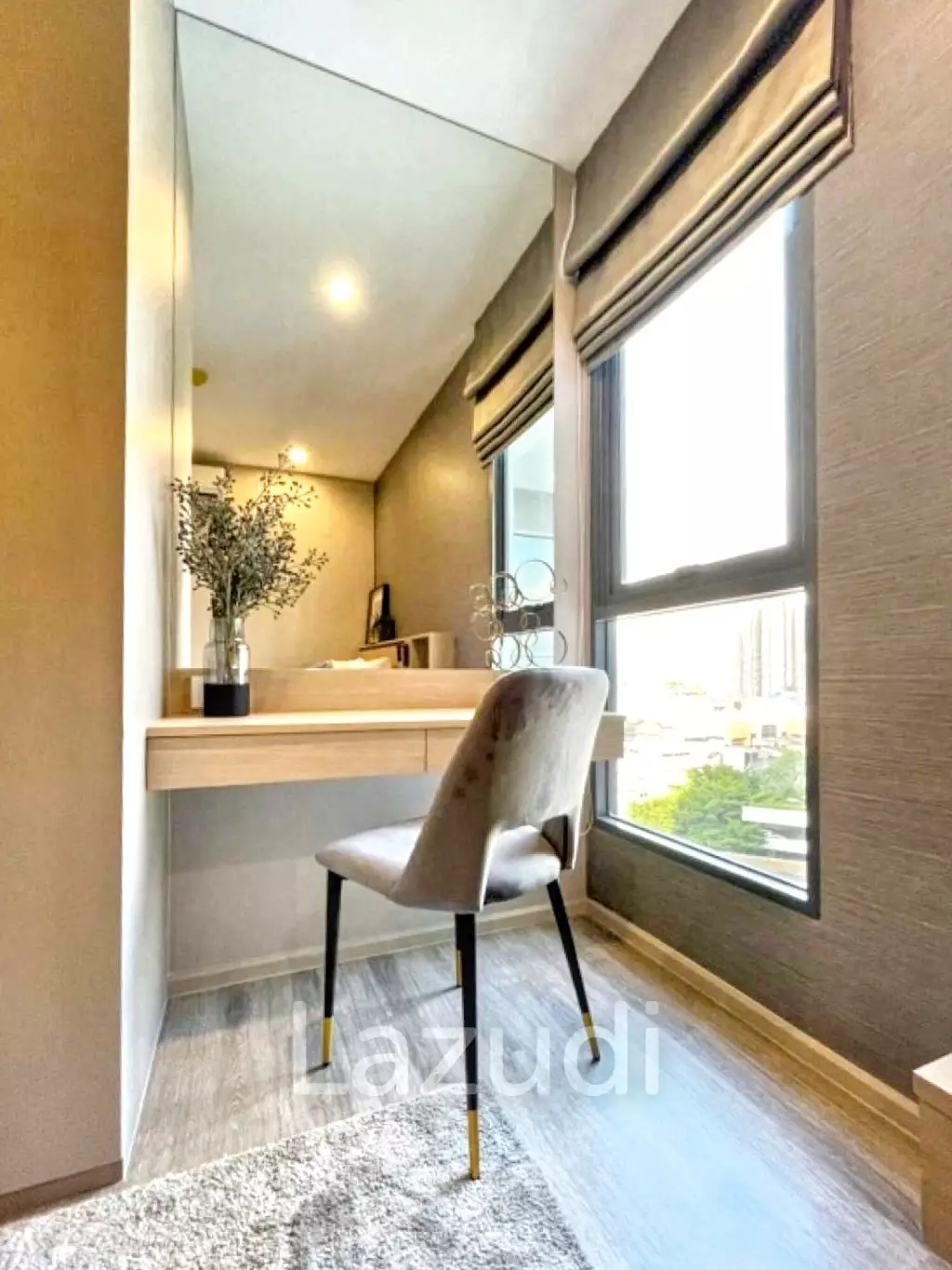 2 Bed 2 Bath 84 SQ.M IDEO Mobi Sukhumvit 66