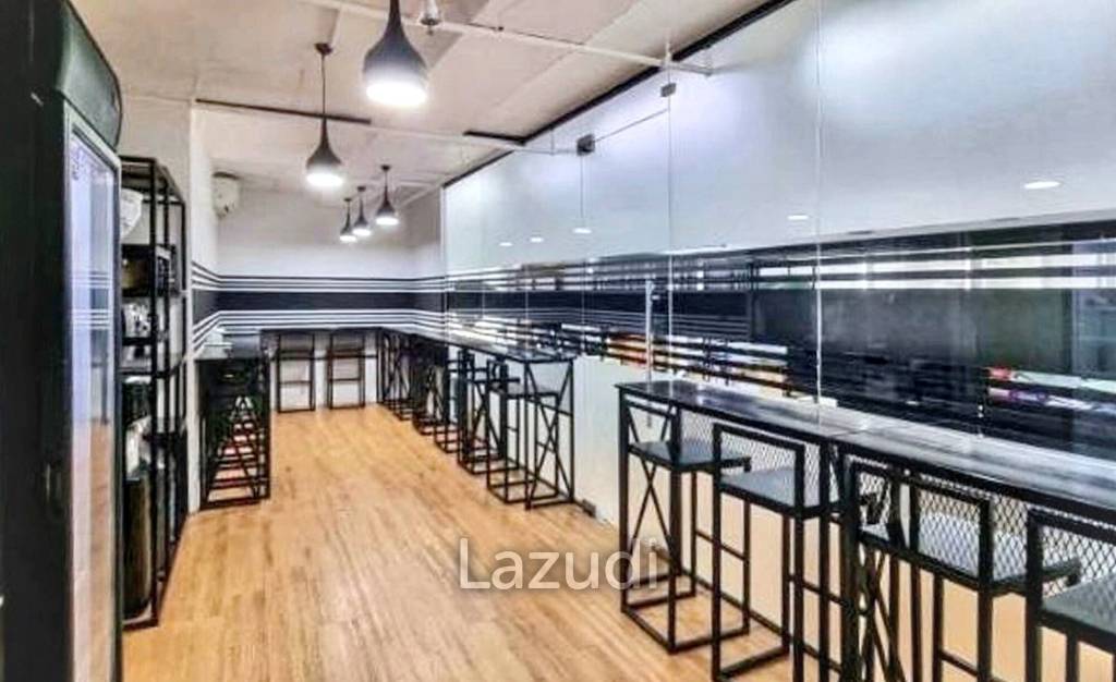 6 Baths room 246 SQ.M Office at Sukhumvit Suites