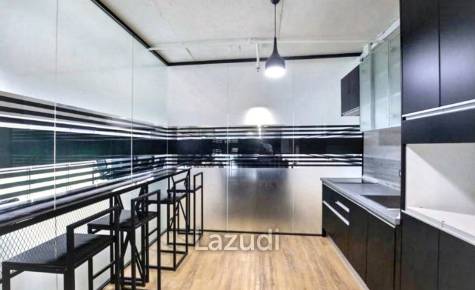 6 Baths room 246 SQ.M Office at Sukhumvit Suites