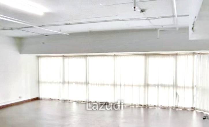 1 Bathroom 77 SQ.M Office at Sukhumvit Suites