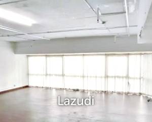 1 Bathroom 77 SQ.M Office at Sukhumvit Suites