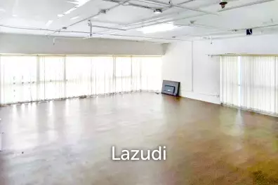 1 Bathroom 77 SQ.M Office at Sukhumvit Suites