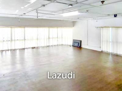 1 Bathroom 77 SQ.M Office at Sukhumvit Suites