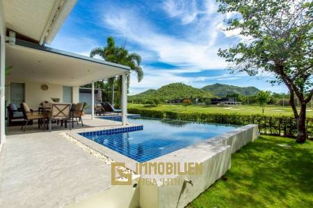 วิลล่าพูล 3 ห้องนอนสุดพิเศษในสนามกอล์ฟแบล็คเมาน์เทน