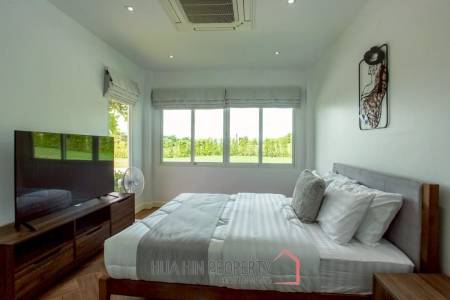 Exclusive 3 Bedroom Pool Villa In Black Mountain Golf Course