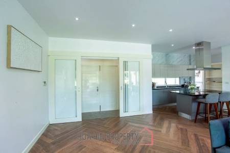 Exclusive 3 Bedroom Pool Villa In Black Mountain Golf Course