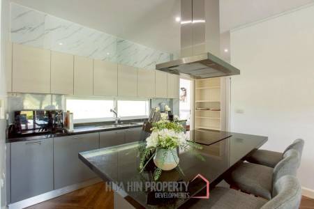 Exclusive 3 Bedroom Pool Villa In Black Mountain Golf Course