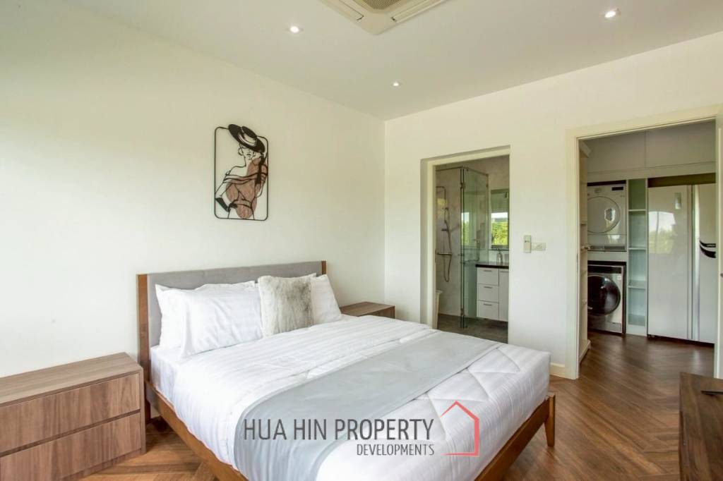 Exclusive 3 Bedroom Pool Villa In Black Mountain Golf Course