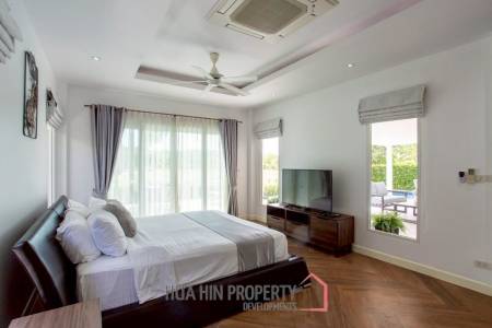 Exclusive 3 Bedroom Pool Villa In Black Mountain Golf Course