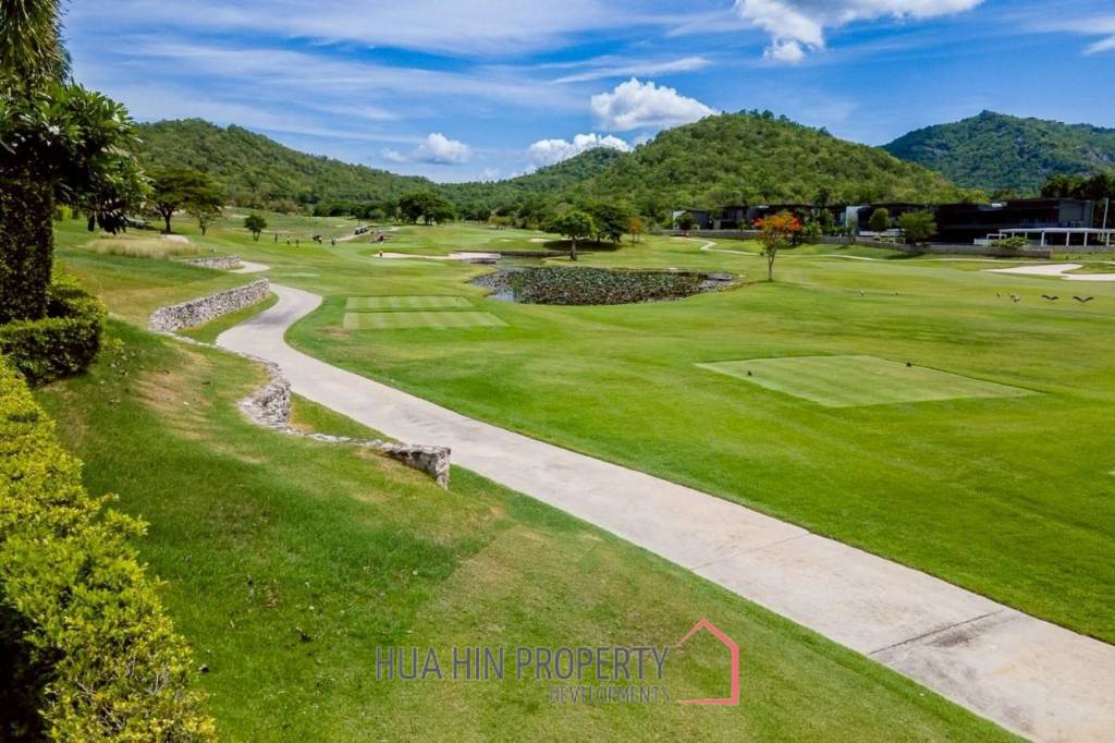 Exclusive 3 Bedroom Pool Villa In Black Mountain Golf Course