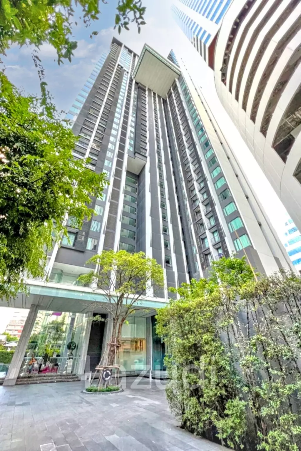 1 Bed 1 Bath 33 SQ.M At Edge Sukhumvit 23