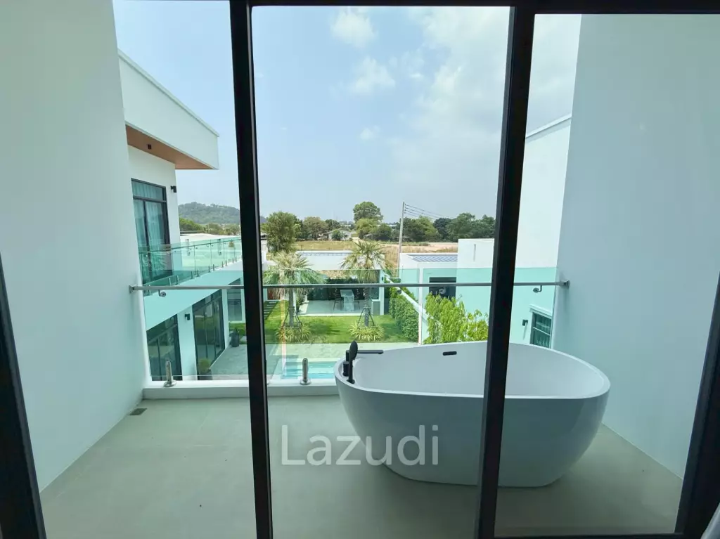 4 Beds 5 Baths 313 SQ.M. The Sugar Palm Villas