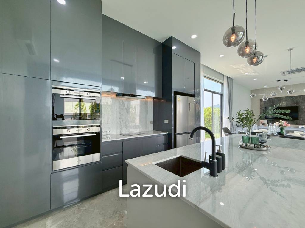 4 Beds 5 Baths 313 SQ.M. The Sugar Palm Villas