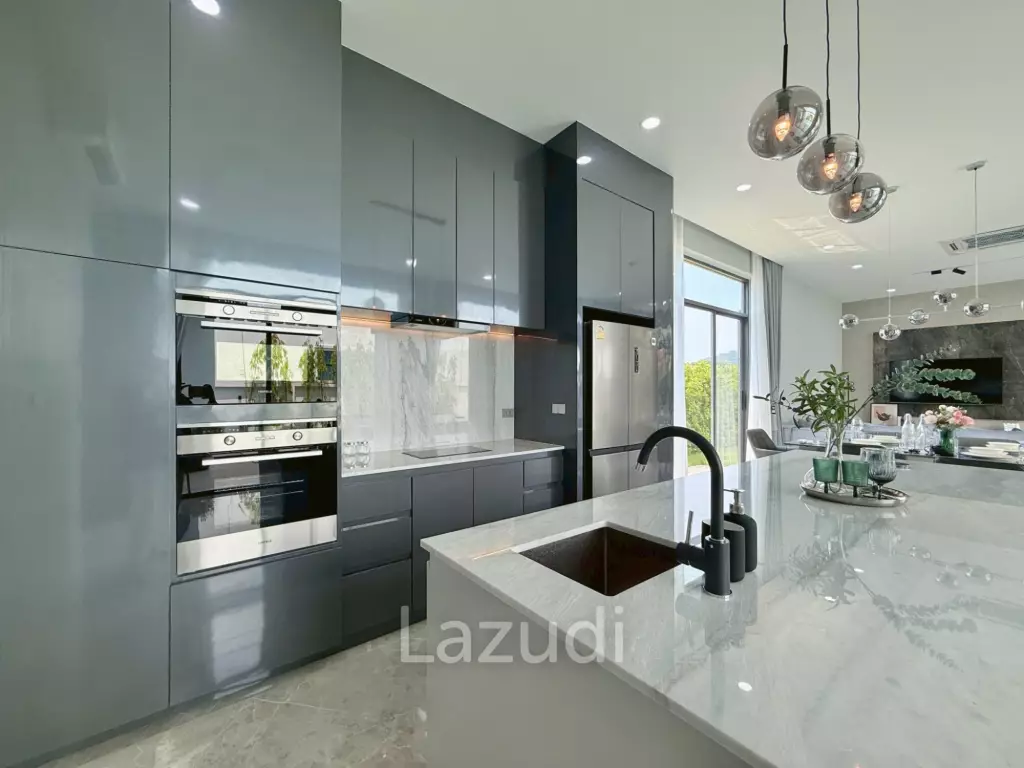 4 Beds 5 Baths 313 SQ.M. The Sugar Palm Villas