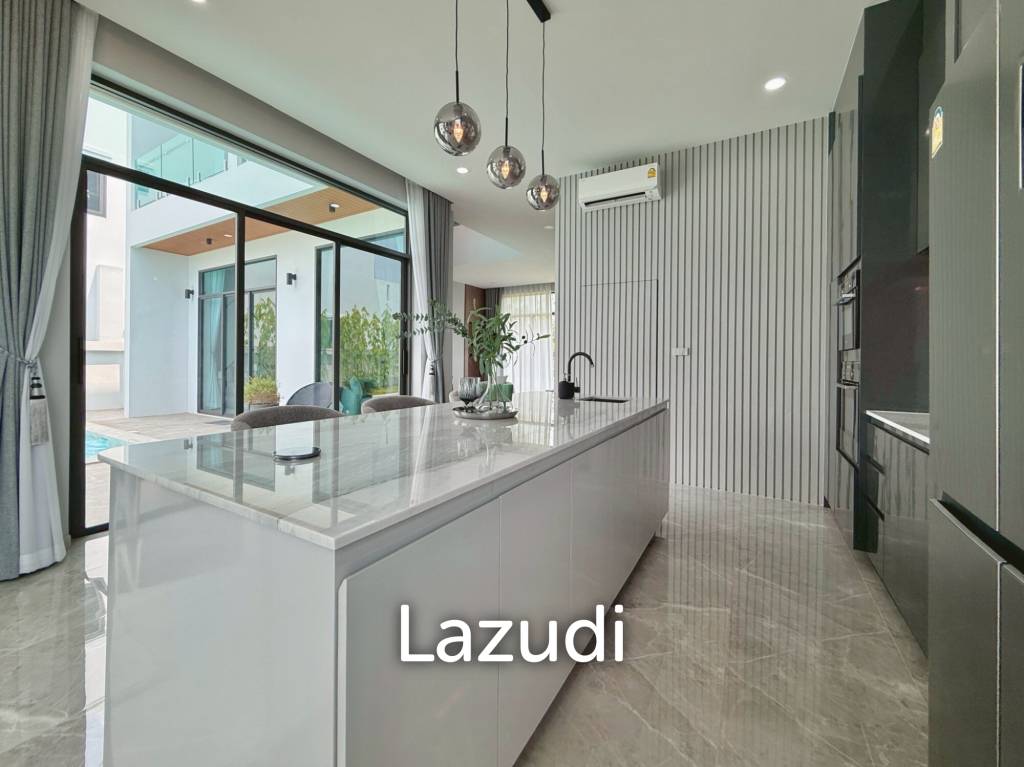 4 Beds 5 Baths 313 SQ.M. The Sugar Palm Villas