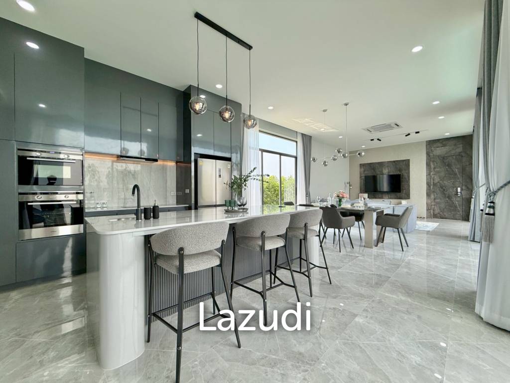 4 Beds 5 Baths 313 SQ.M. The Sugar Palm Villas
