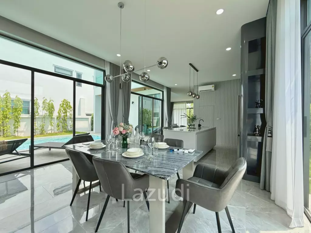 4 Beds 5 Baths 313 SQ.M. The Sugar Palm Villas