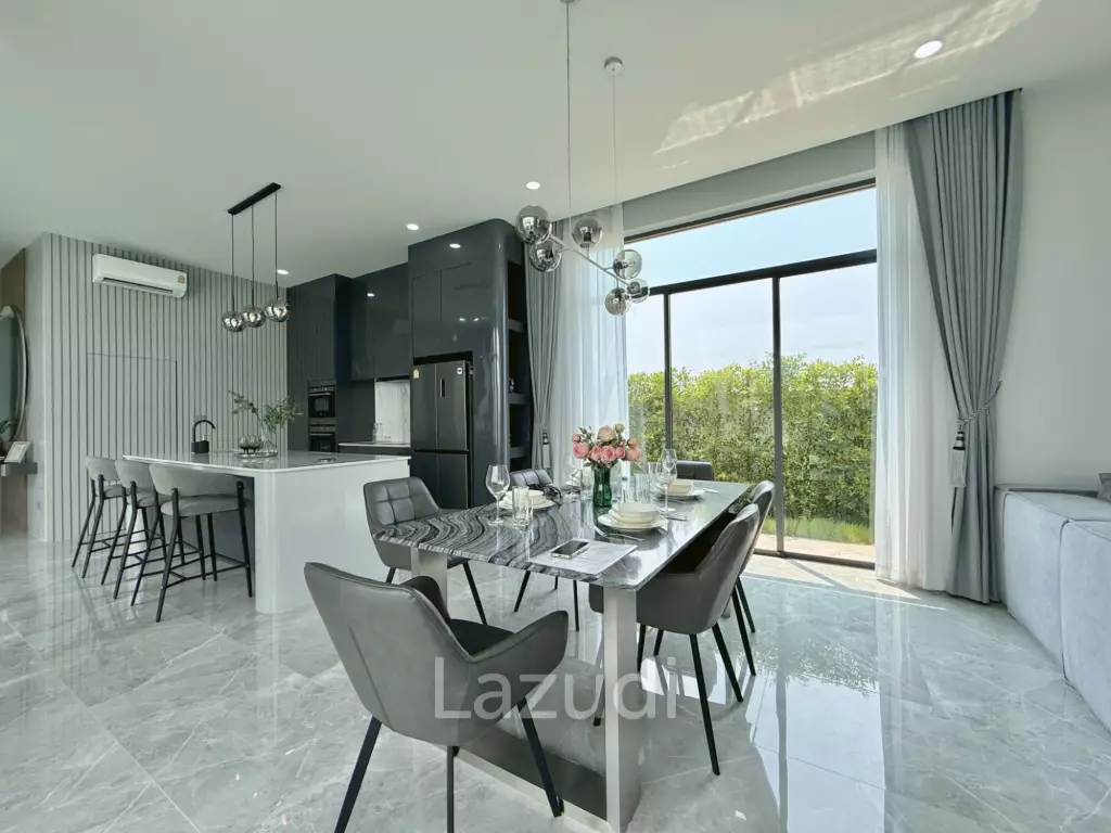 4 Beds 5 Baths 313 SQ.M. The Sugar Palm Villas