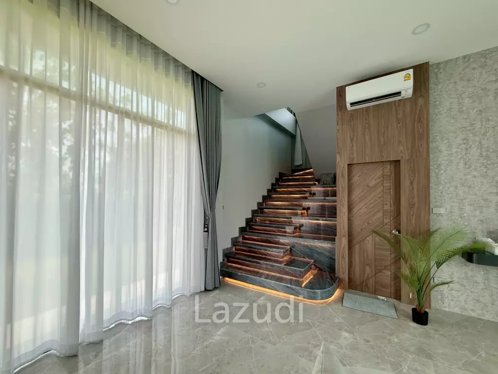 4 Beds 5 Baths 313 SQ.M. The Sugar Palm Villas