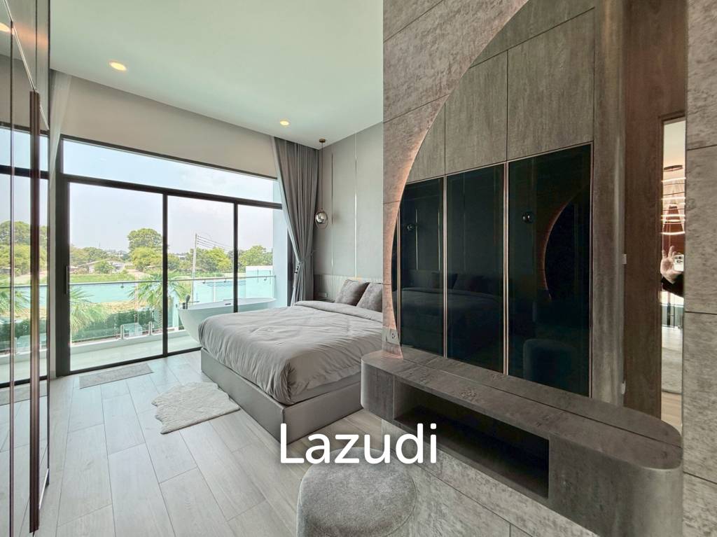 4 Beds 5 Baths 313 SQ.M. The Sugar Palm Villas