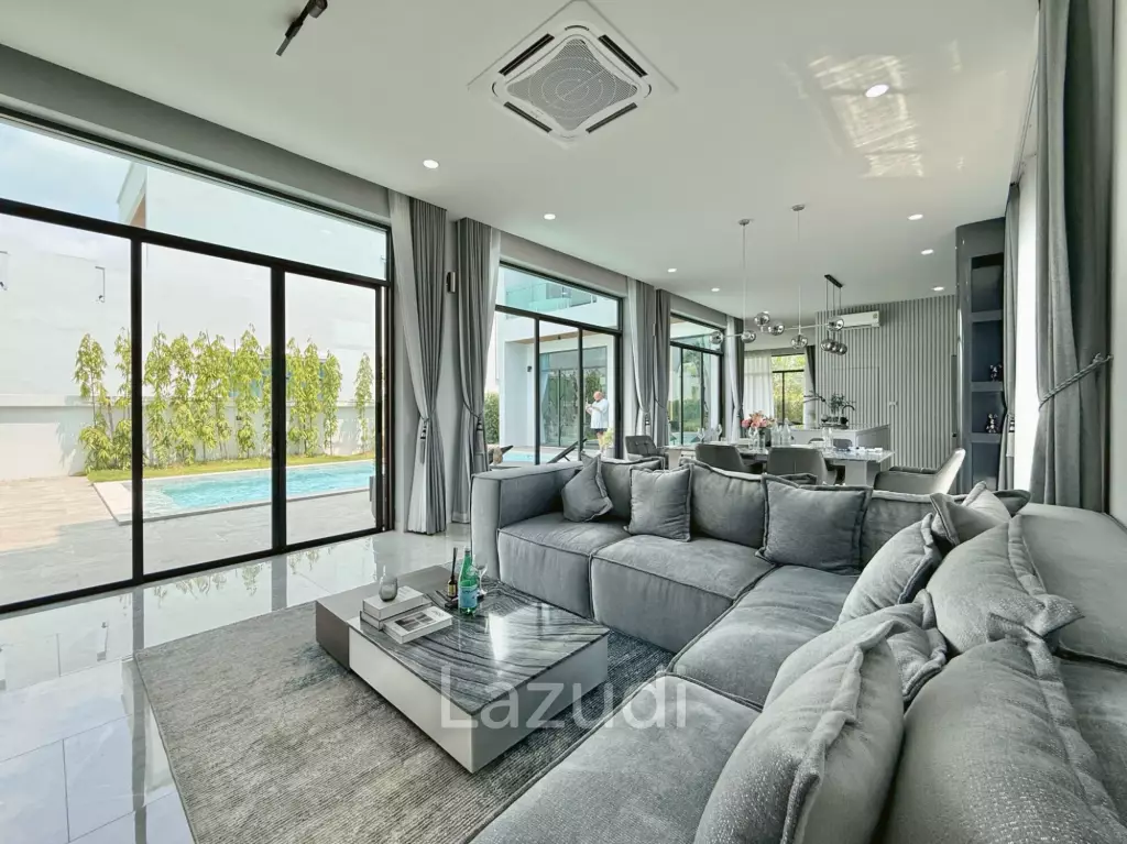 4 Beds 5 Baths 313 SQ.M. The Sugar Palm Villas