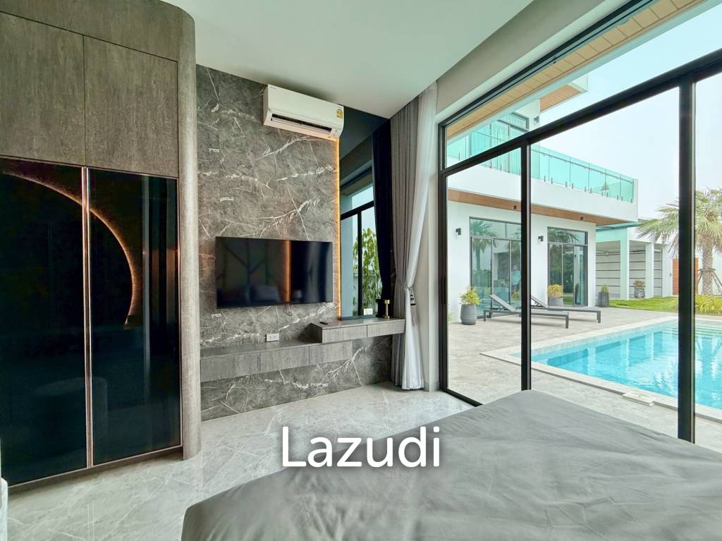 4 Beds 5 Baths 313 SQ.M. The Sugar Palm Villas