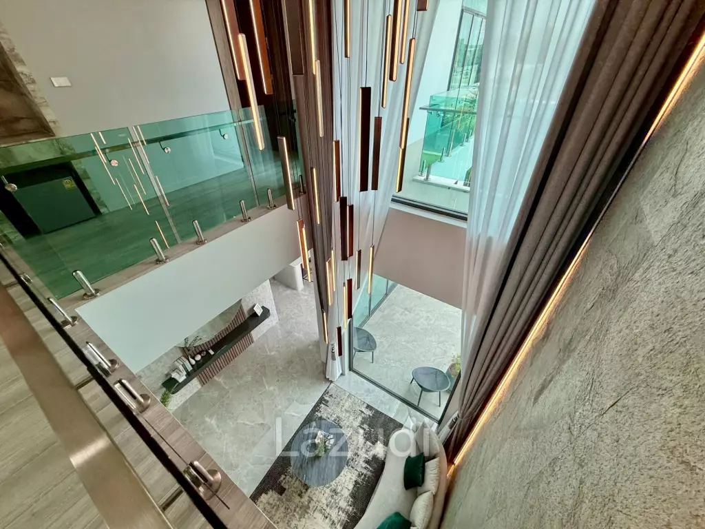4 Beds 5 Baths 313 SQ.M. The Sugar Palm Villas