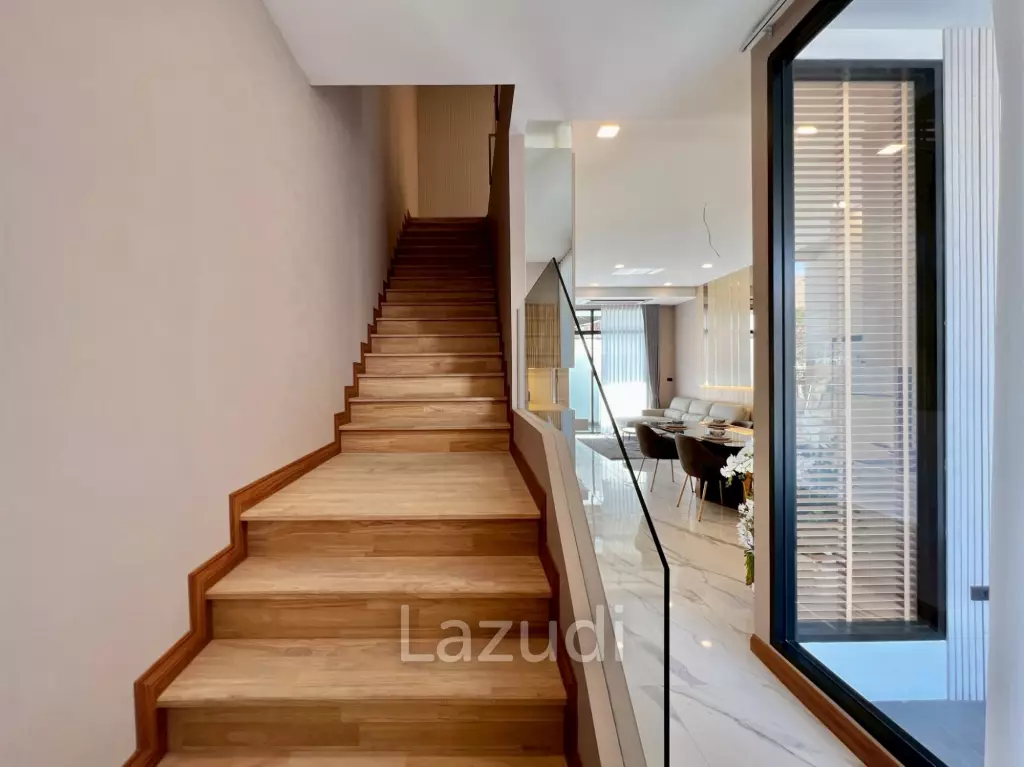 4 Beds 3 Baths 181 SQ.M. Villa La Richie