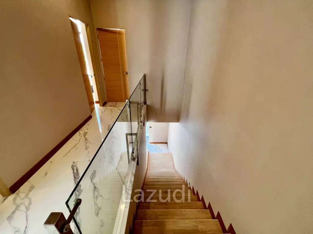 4 Beds 3 Baths 181 SQ.M. Villa La Richie