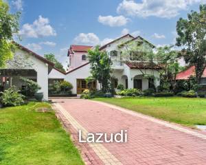 4 Bed 3 Bath 350 SQ.M Detached house Ladawan srinakarin