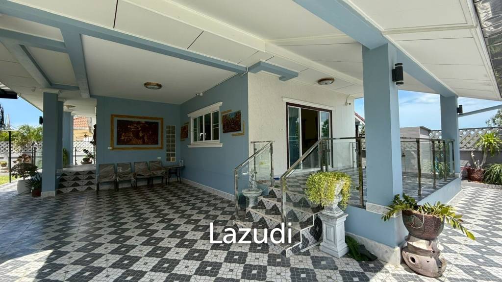 Tropical Seaview : Two-Story Villa with Pool in Pak Nam Pran