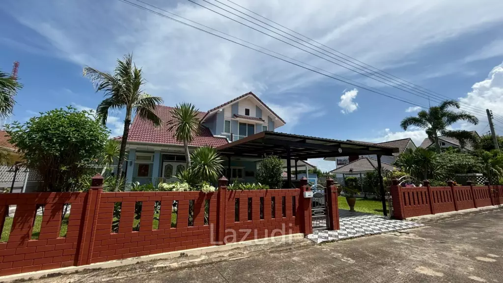 Tropical Seaview : Two-Story Villa with Pool in Pak Nam Pran