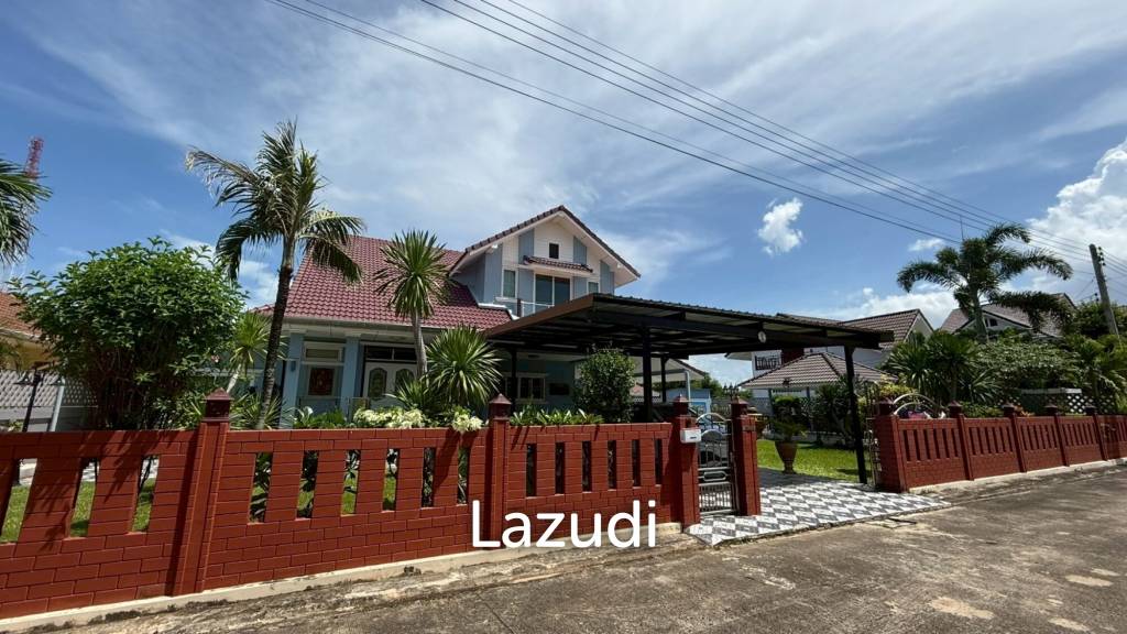 Tropical Seaview : Two-Story Villa with Pool in Pak Nam Pran