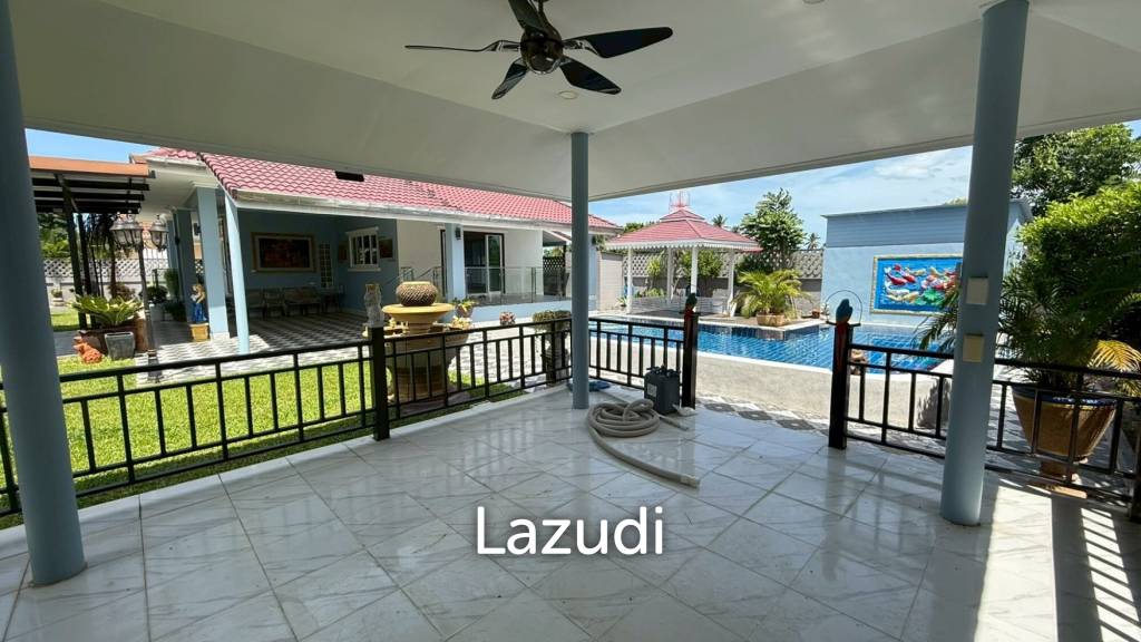Tropical Seaview : Two-Story Villa with Pool in Pak Nam Pran